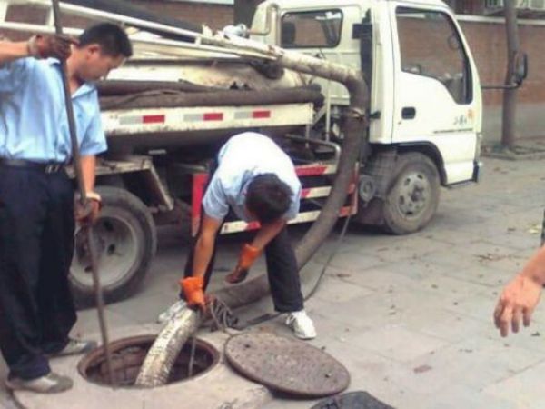 大型疏通车石家庄（石家庄市政大型管道疏通）